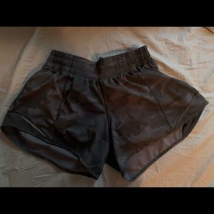 Lululemon Hotty Hot Shorts Size 4